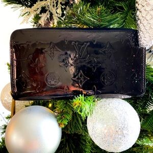 Louis Vuitton Zippy Wallet